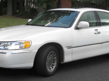 Газов инжекцион на LINCOLN TOWN